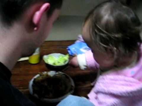 ć¢ć¼ć³(I can feed my daddy) - YouTube