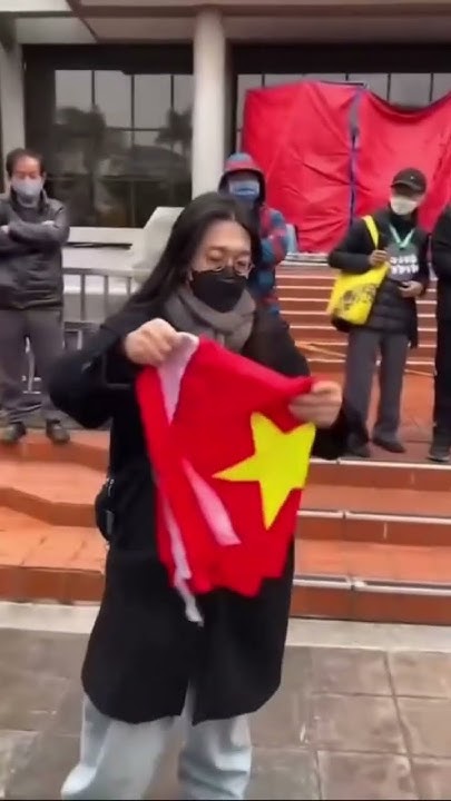[討論] 中國求職出現帶刀面試
