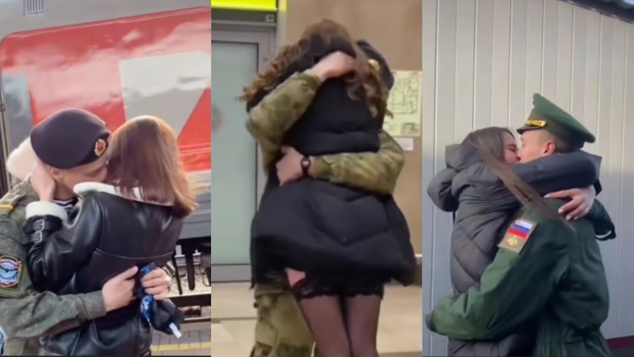 Красивая блондинка снимает видео для своего парня в армии