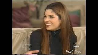 Laura San Giacomo - Nov. 2000
