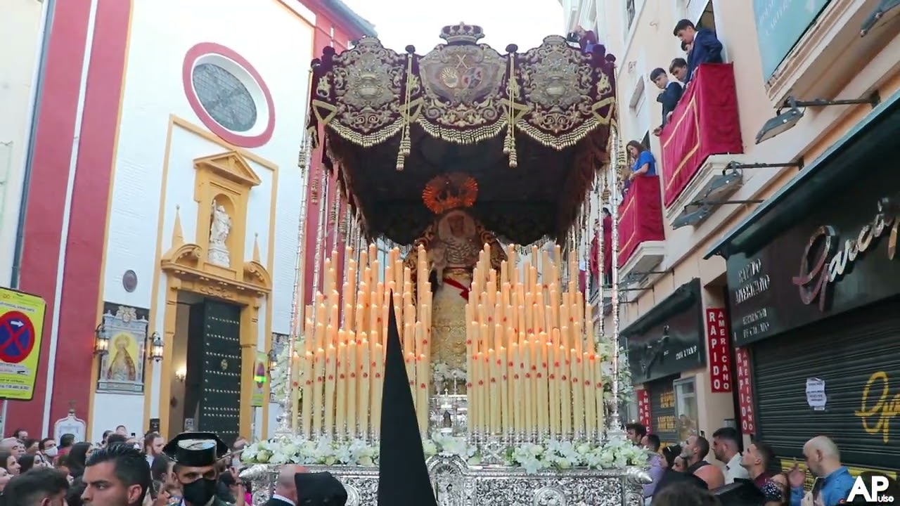 Histórica salida de la Virgen de Regla de los Panaderos 2022 | Semana Santa Sevilla.