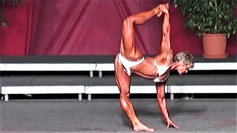 Joanne Rogers (AUS), NABBA Worlds 2001