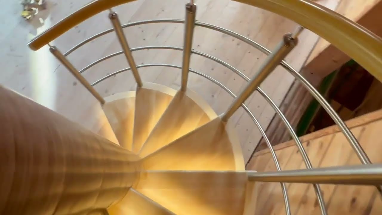 Фантастическая лестница в дом