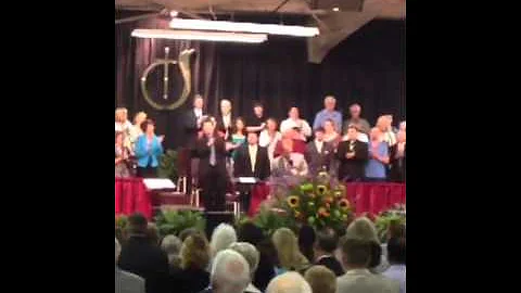 Bishop Bob McCuen leading opening song @ SCCOG Wed...