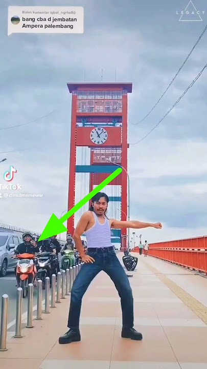 Joged Viral Mulyadi Di Ampera Palembang @shorts #shorts