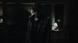 TITANS 1x11. Trigon in control of Dick Grayson.