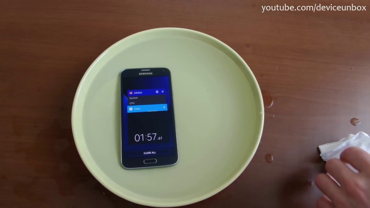 Samsung S5 Neo Vs Sony M4 Aqua Water Test Youtube