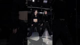 Are you ready, Lisa 💗? Let's Go Jennie 💗...#yours_aj #freshtt #lksa #jennie #china #douyin #korea Resimi