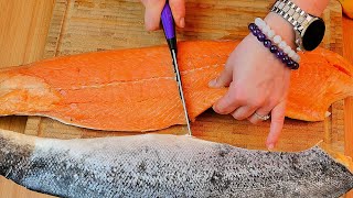 The best and famous recipe for salmon fillet in the oven.