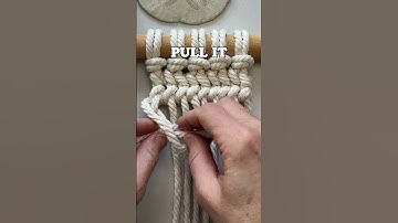 Reverse Double Half Hitch Knot.  #macrameknots #macramepattern #reversedoublehalfhitchknot