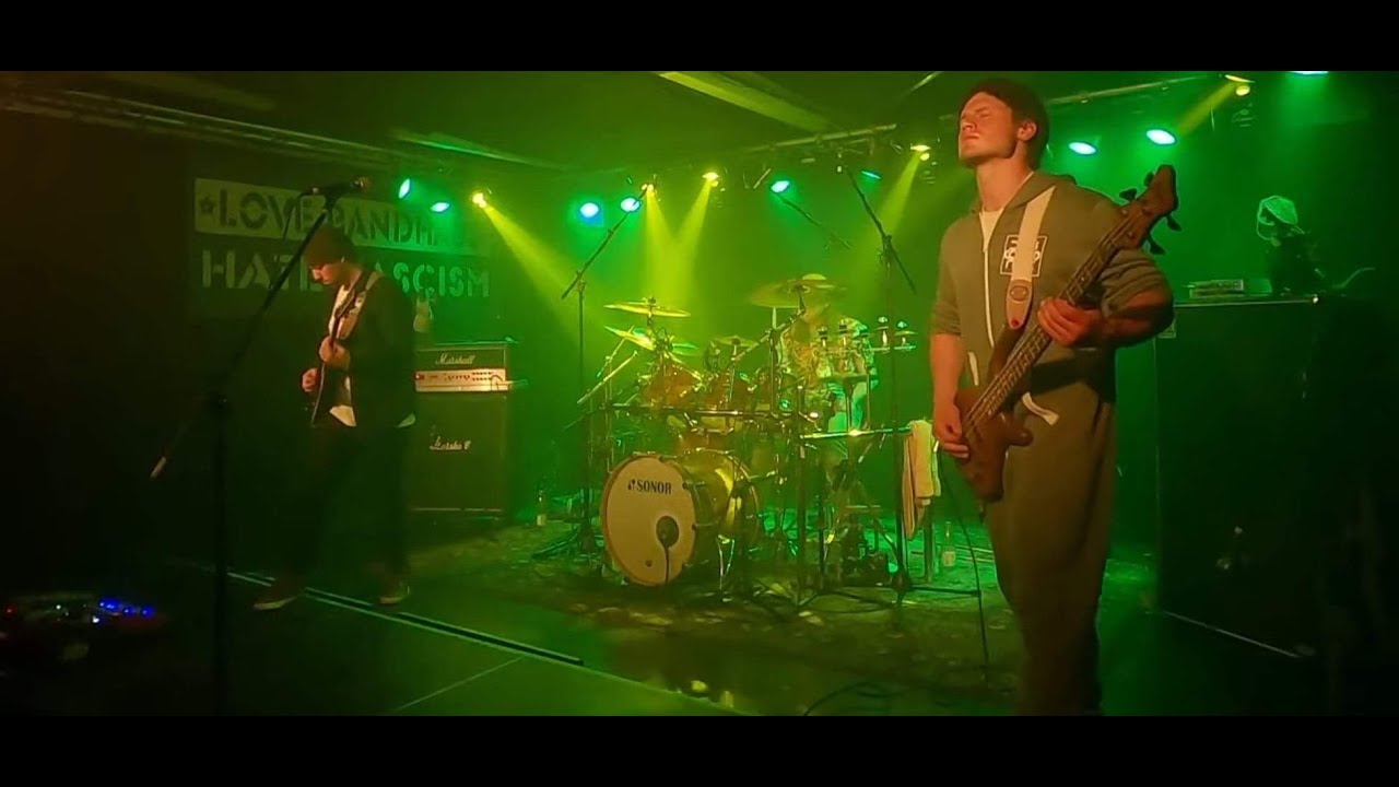 Godzilla In The Kitchen – Stick To Your Daily Routine (Live 2021) - YouTube