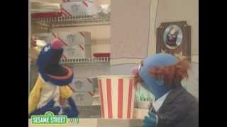 Sesame Street Grovers Chicken Castle Waiter Grover