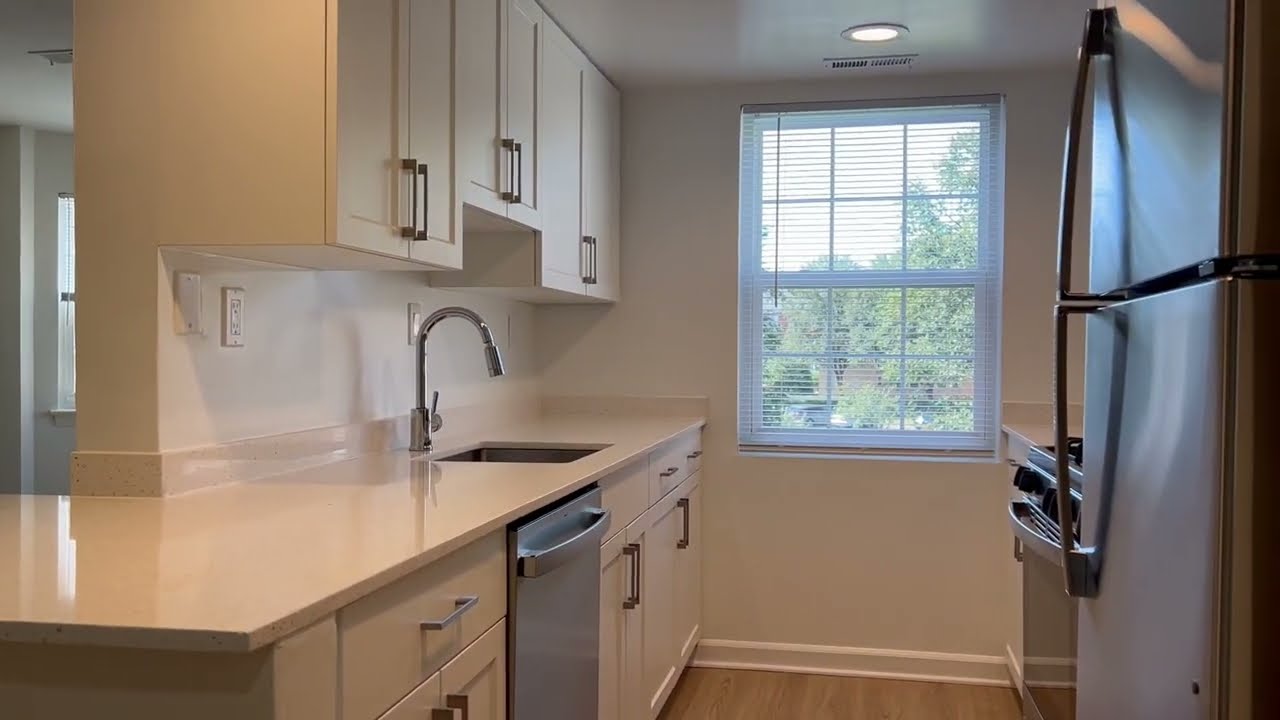 Sheffield Court Apartments - Courthouse - 1BR McKinley Unit 915 301