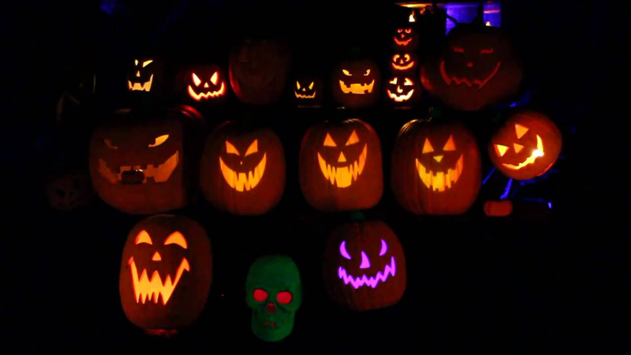 Grim Grinning Singing Pumpkins Halloween Display - YouTube