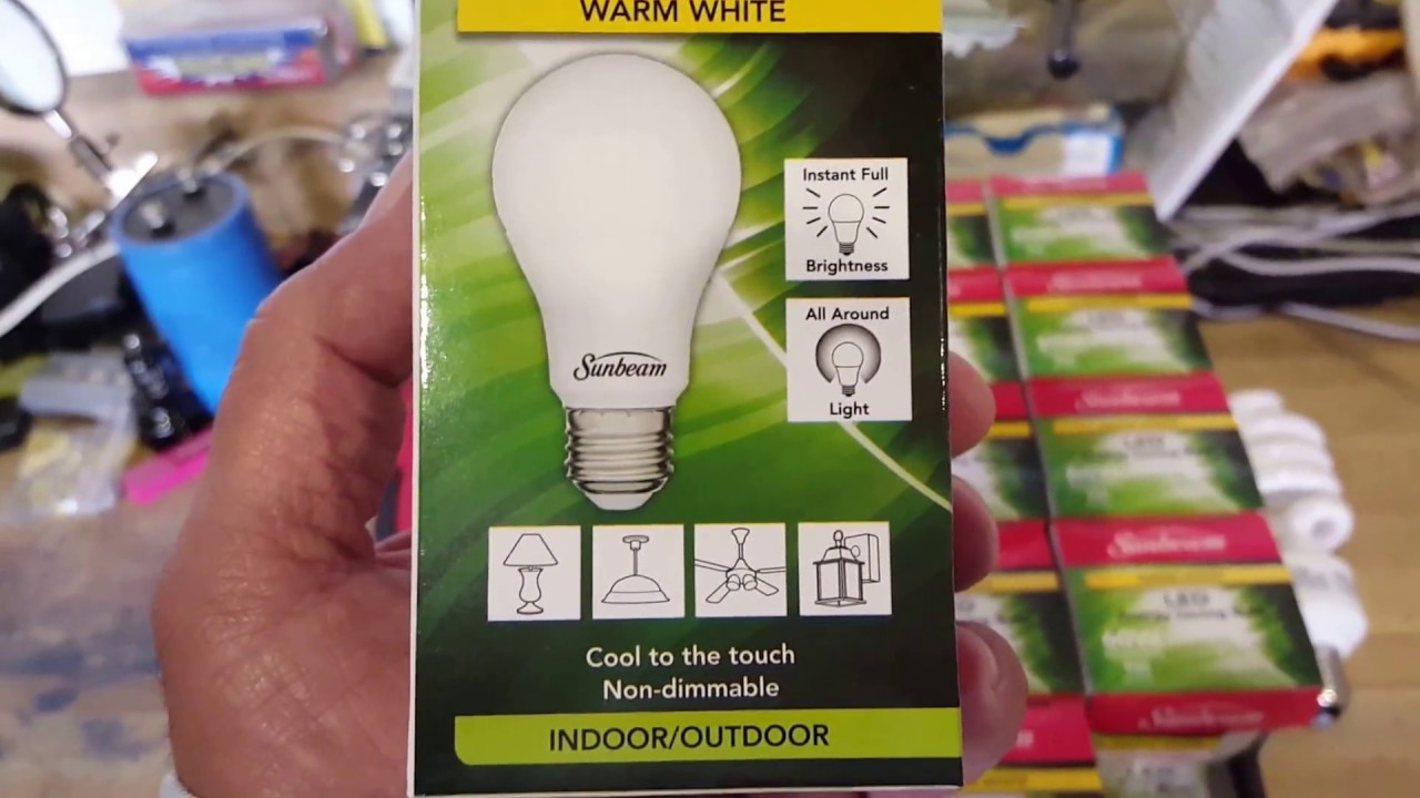 testing the 1 9 watt led light from the dollar tree store light bulbs dollar tree