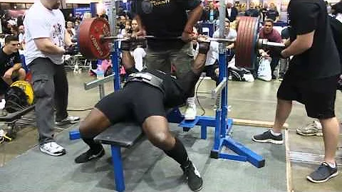 Dennis Reneau benching 705