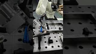 Automatic robotic arm welding machine-XT LASER