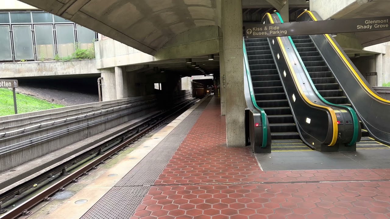 ⁴ᴷ ᴴᴰᴿ WMATA DC Metro • 7000series Test Train Fort Totten YouTube