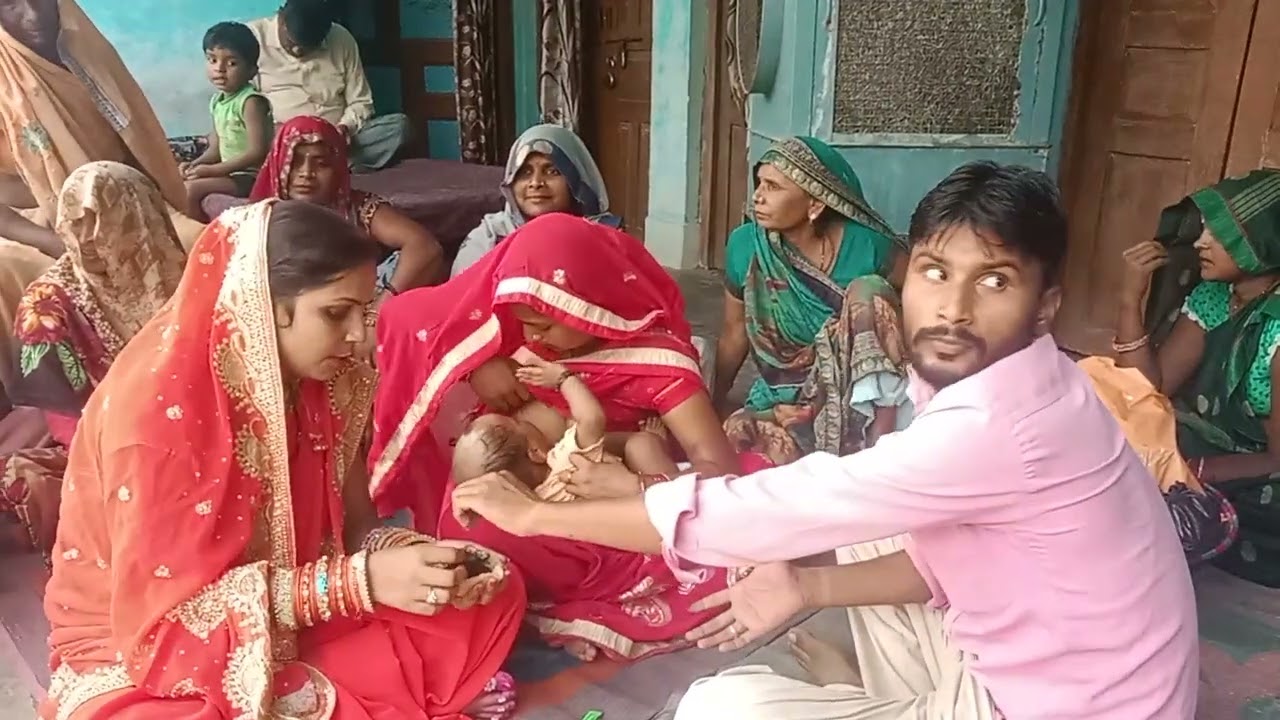 मेरे छोटे भतीजे के मुण्डन में मेरा बड़ा भतीजा रोने लगा कपड़े के लिए ऐसा क्यों मम्मी क्या बोली