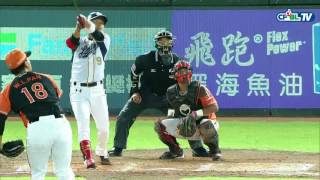 08\/08 統一 vs Lamigo 一局下，王柏融擊出二壘安打後，林泓育補上適時一擊，Lamigo先馳得點