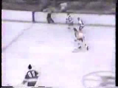 Bobby Orr's Incredible Pass To Johnny Bucyk