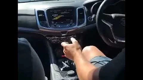 VF gts holden doing a massive pumpie on the streets
