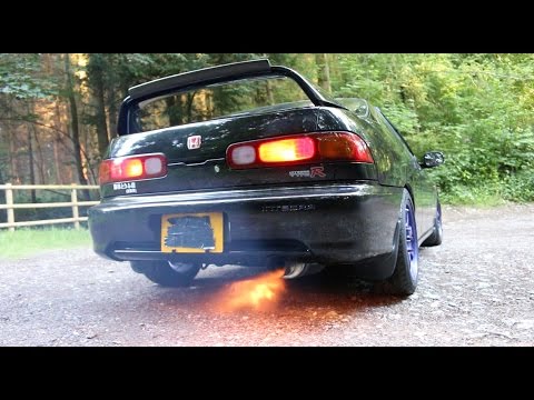 fire-spitting-jdm-dc2-review---integra-type-r-with-2-step-launch-control---performancecars