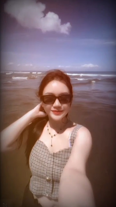 girl shows off her boobs challenge #dancechallenge #gemoy