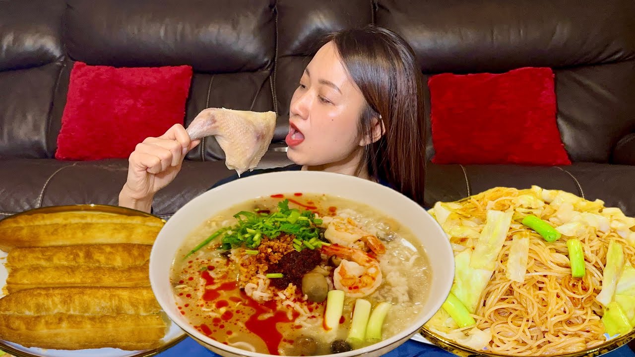 Eating chicken porridge with chili sauce , stir fry rice noodles ,បបរមាន់គុយឆា 