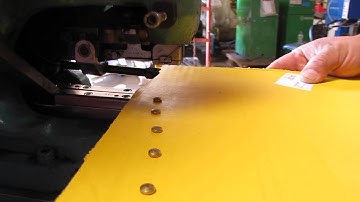 Scovill Fasteners Automatic Button Snap Burr Attaching Machine Press