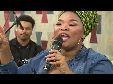 Elwira Standili performs ‘Emmanuèl (God Met Ons)’