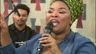 Elwira Standili performs ‘Emmanuèl (God Met Ons)’