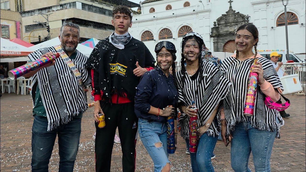 INICIARON LOS CARNAVALES DE NEGROS Y BLANCOS PASTO NARIÑO, JUEGOS, MÚSICA Y CARNAVAL PLAZA DE NARIÑO