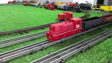 MARX 112 DIESEL / DC CONVERTED TO AC / HEADLIGHT INSTALLED / 18 LIONEL CARS