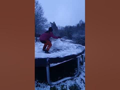 Jätte kul och roligt jag ska göra snow man - YouTube