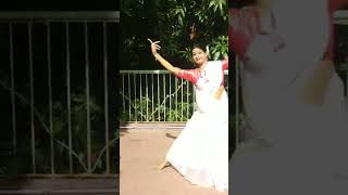 Prano Bhoriye Trisha Horiye