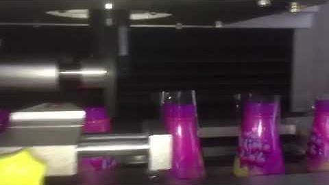 automatic heat shrinkable sleeve applicator machine, shrink sleeve labeling machine