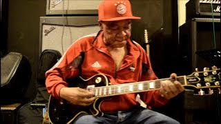 LOKASSA YA MBONGO Feat LUDWING WATTS  Tocando en vivo Tantina ( EL SATANAS ) En CARTAGENA - COLOMBIA