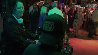 Download Lagu Saxofonist en DJ, Saxofonist met DJ, DJ met Saxofonist DJSAX.nl MP3