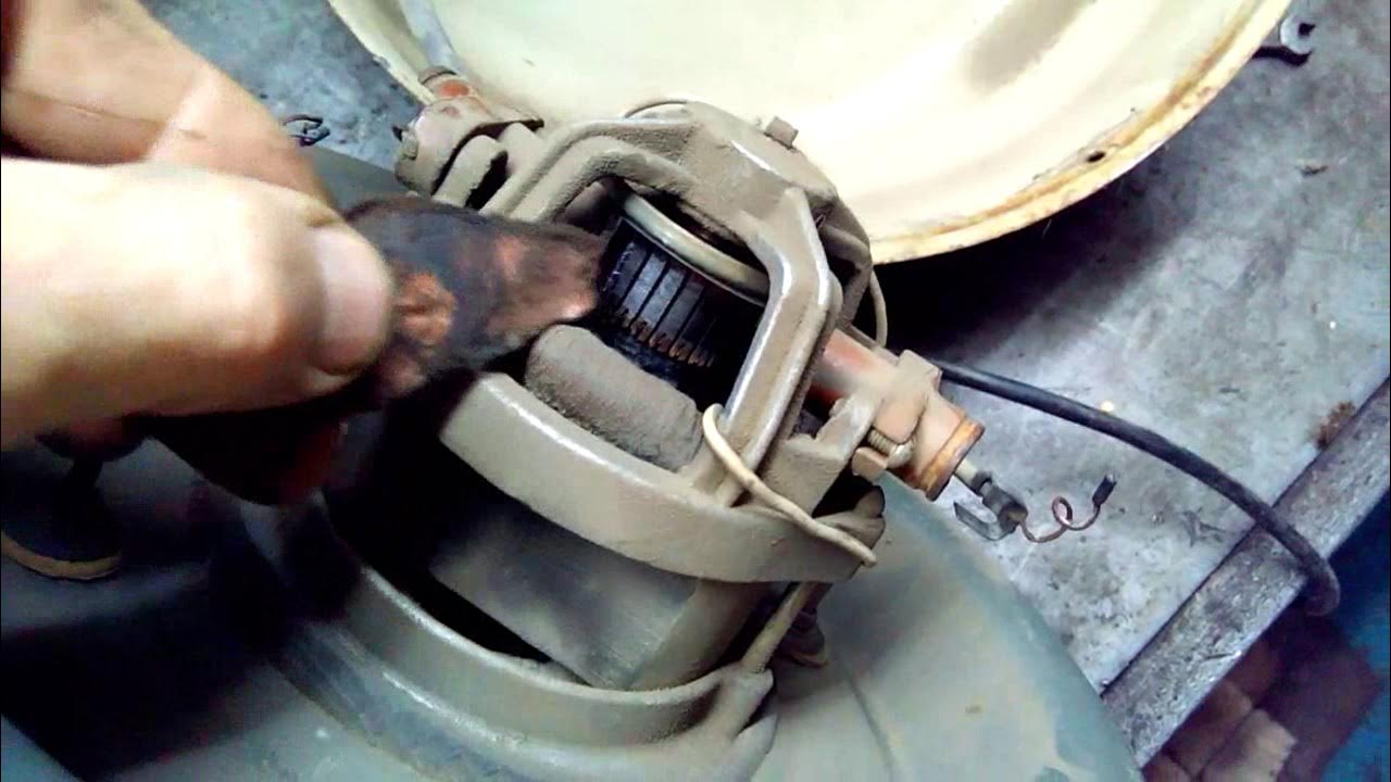 Как заменить щетки мотора пылесоса makita vc3012l