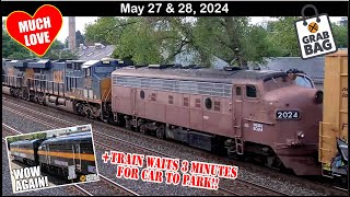 RARE CLASSIC ENGINES PASSING BY! TRAIN WAITS 3 MINUTES FOR CAR TO PARK, MEGA GRAINER 2X4X2 220 CARS