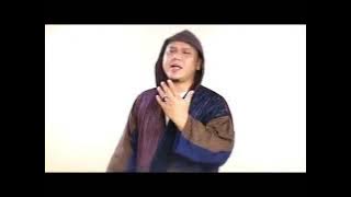 Fadly PADI ~ Selimut Putih (Official Music Video)