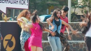 Download lagu Yang Penting Heppiii bersama GlobalTV Lucky 13 - Malang (21/9)