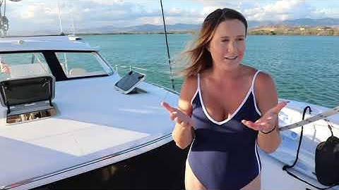 Diving into Bioluminescence - Lazy Gecko Sailing VLOG 130