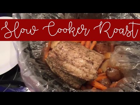 CROCKTOBER: SLOW COOKER POT ROAST WITH VEGETABLES