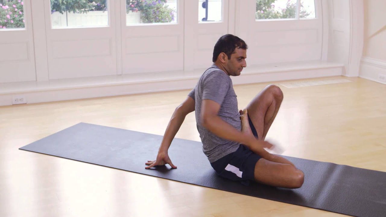 Marichyasana C: A posture for strong back, shoulders & abdomen | The Art of  Living India