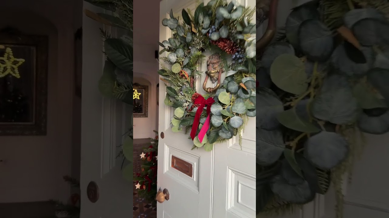 Welcome to our home at Xmas!🎄I’ve got a big house tour coming on Monday! 