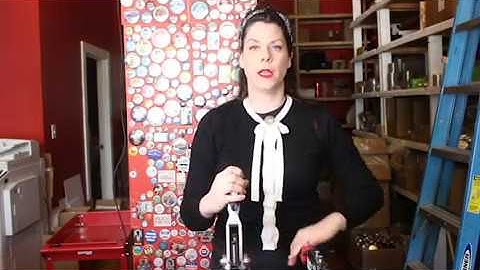 Button Machine Comparisson ProMaker vs. MultiMaker 3 inch