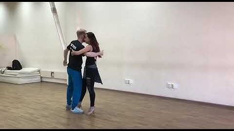 Yury Ovchinnikov & Taty Pinarina Zouk demo 13.10.2018