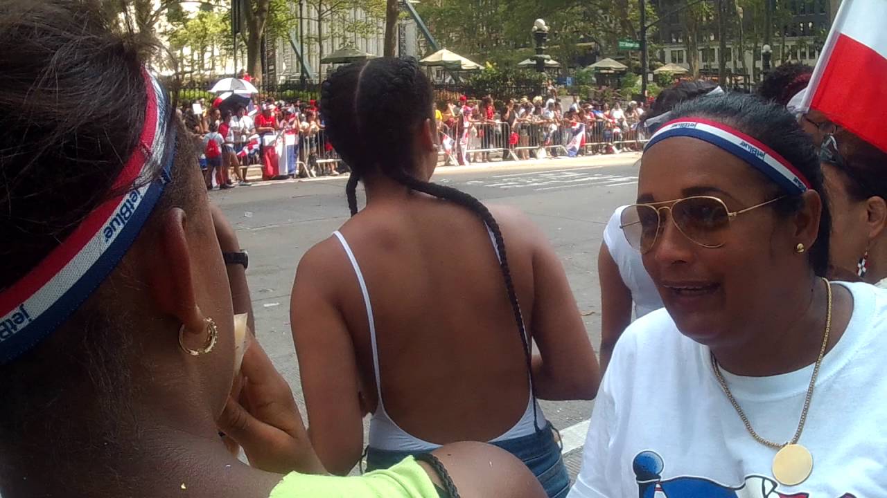 Nyc Dominican Day Parade New York 2016 Hot Dominican Girls Dancing Desfile Dominicano Nyc